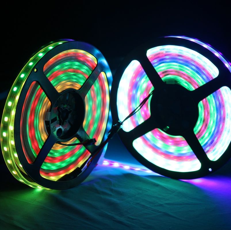 PWB direccionable individual flexible del negro 300Pixels del RGB 5050SMD EL 16.4FT los 60Pixels/M de la luz de tira de WS2812B LED a todo color